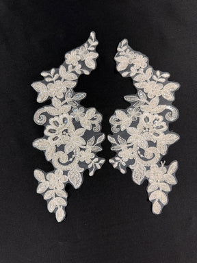Ivory Beaded Motif - MT4017