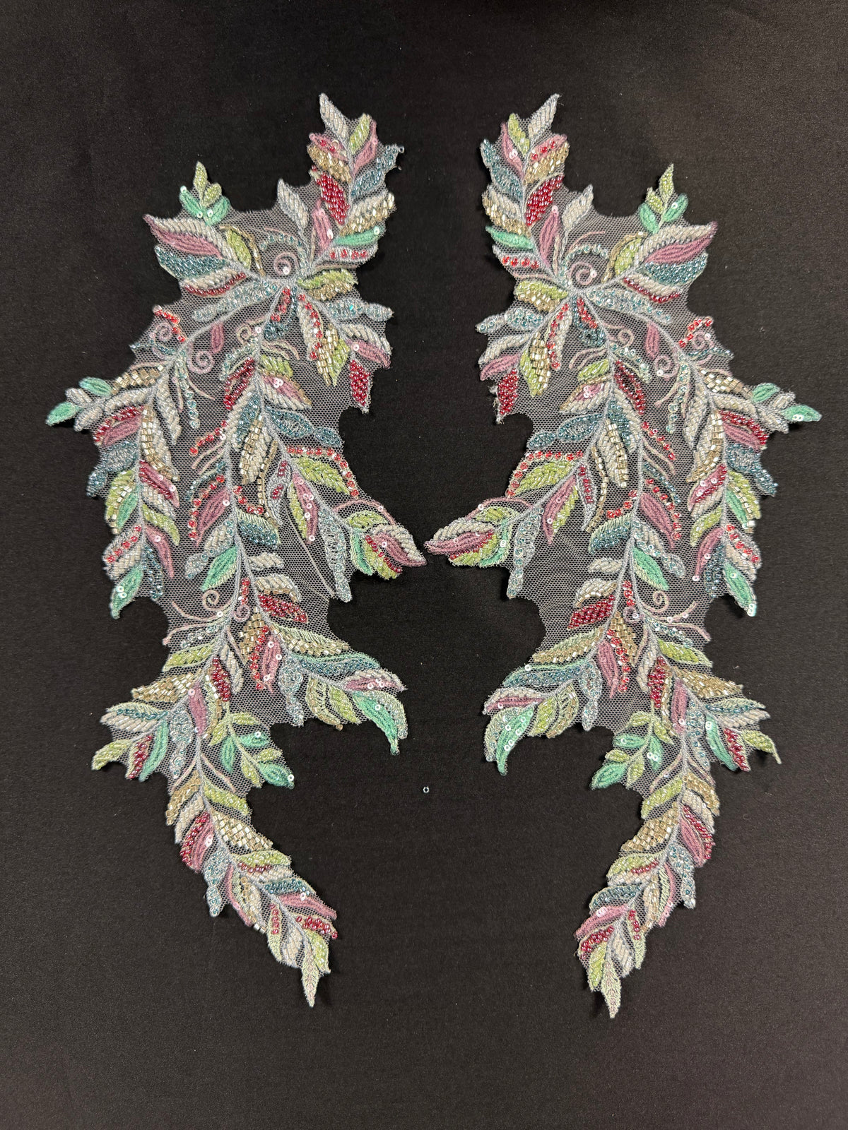 Multi Coloured Beaded Motif - MT4016