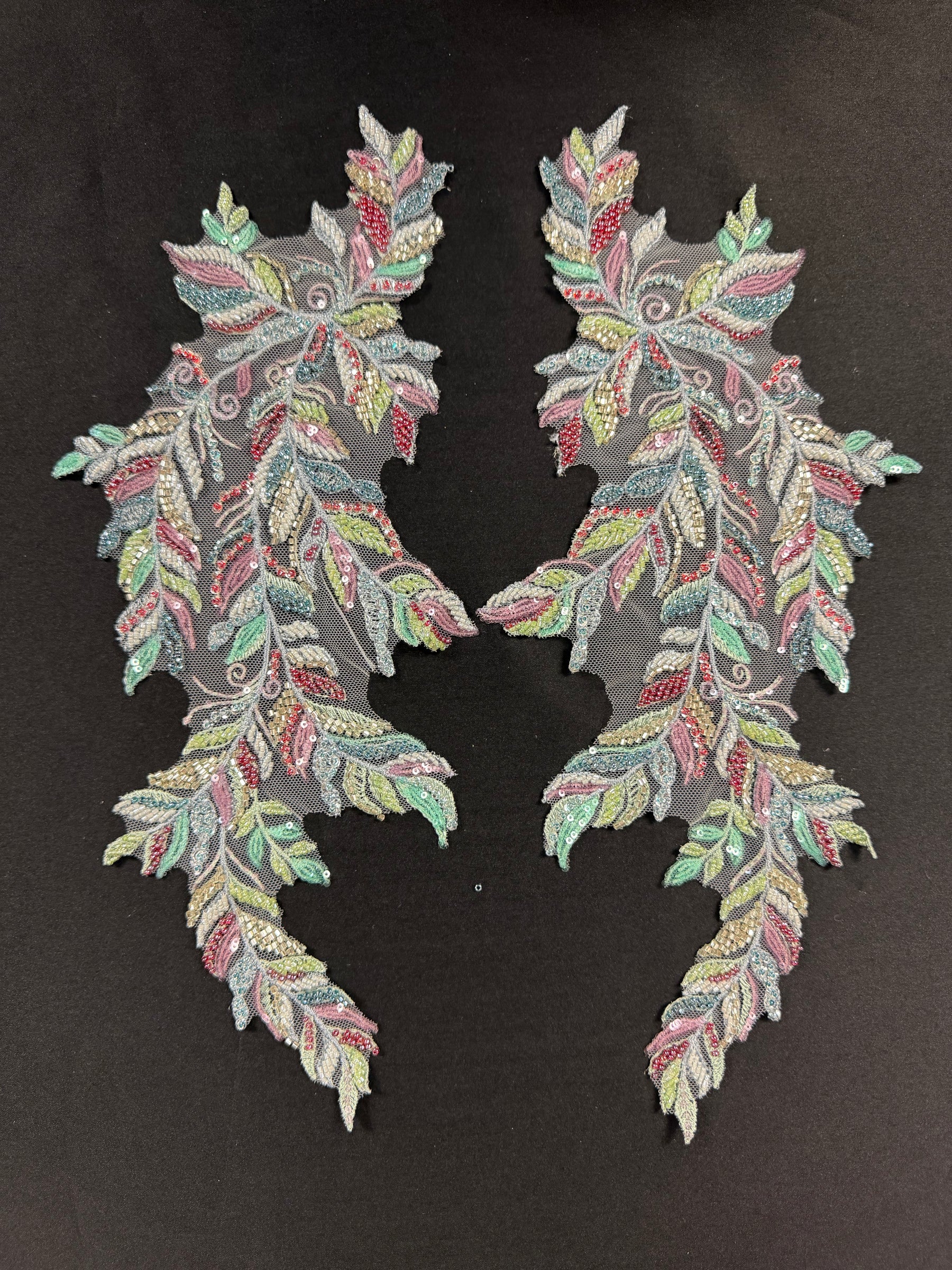 Multi Coloured Beaded Motif - MT4016