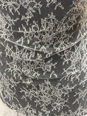 Ivory Chantilly Lace - Zubi