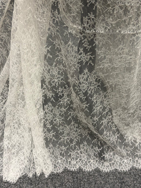 Ivory Chantilly Lace - Zubi