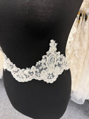 Ivory Corded Beaded Sequin Edging - T887