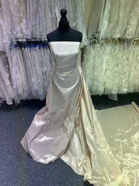 Champagne/Gold Polyester Taffeta - P600
