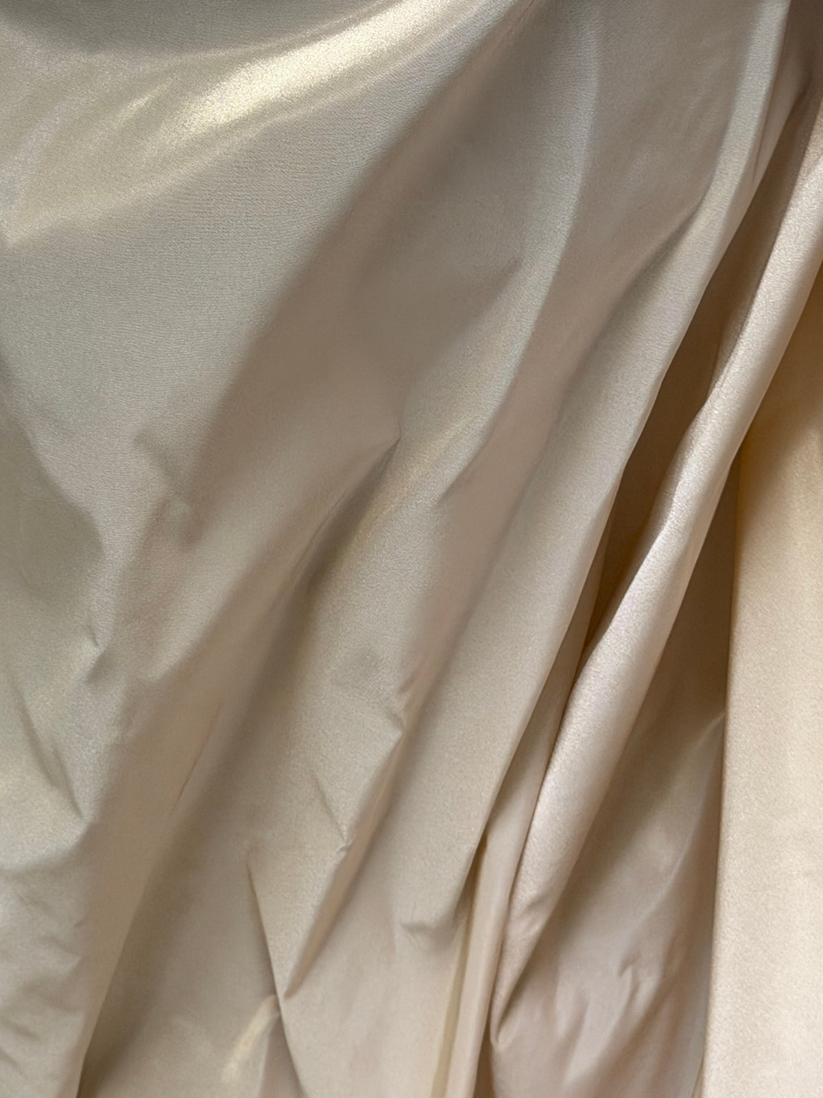 Champagne/Gold Polyester Taffeta - P600