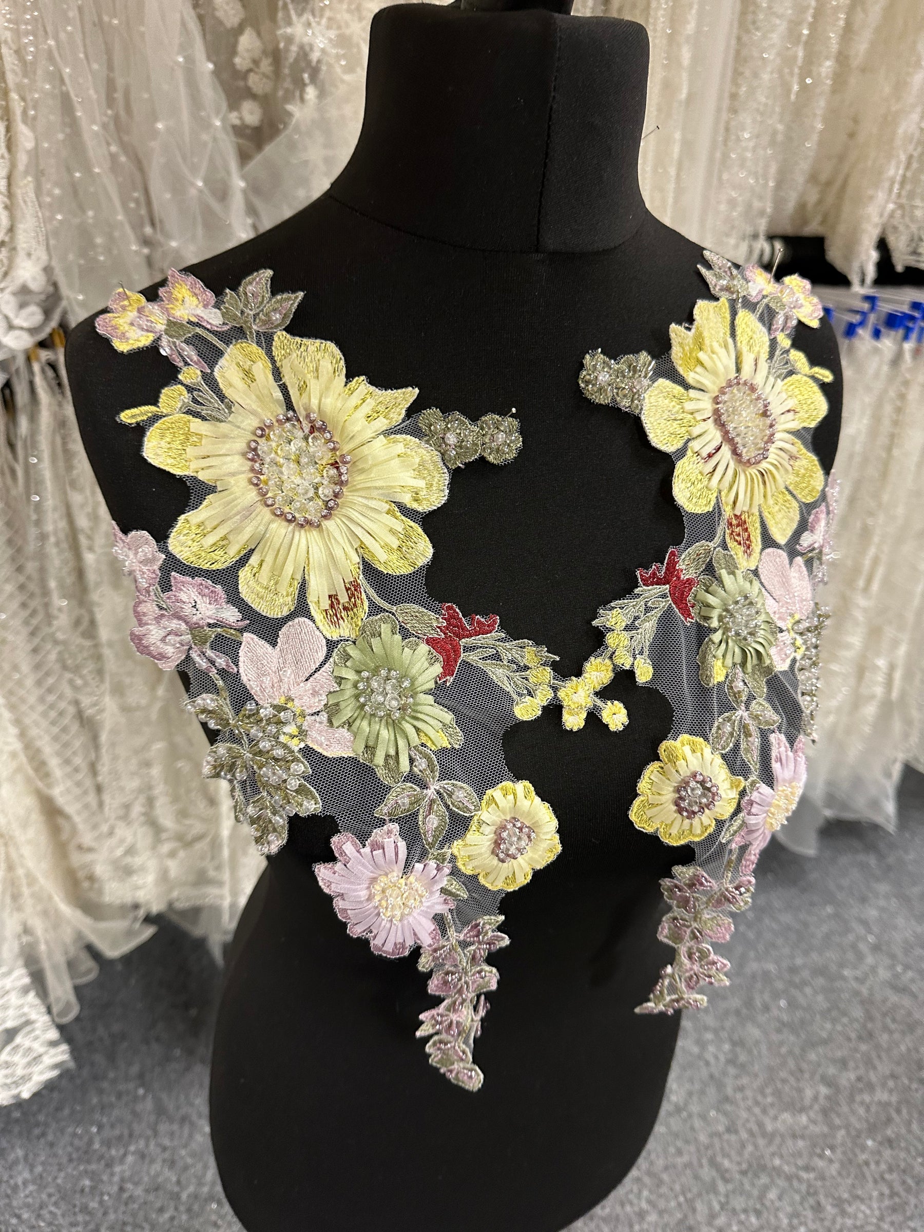 Multicoloured Beaded Lace Appliques - MT4019