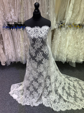 Ivory Corded Lace - P655