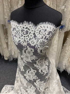 Ivory Corded Lace - P655