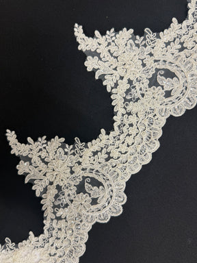 Ivory Beaded Edging - T710