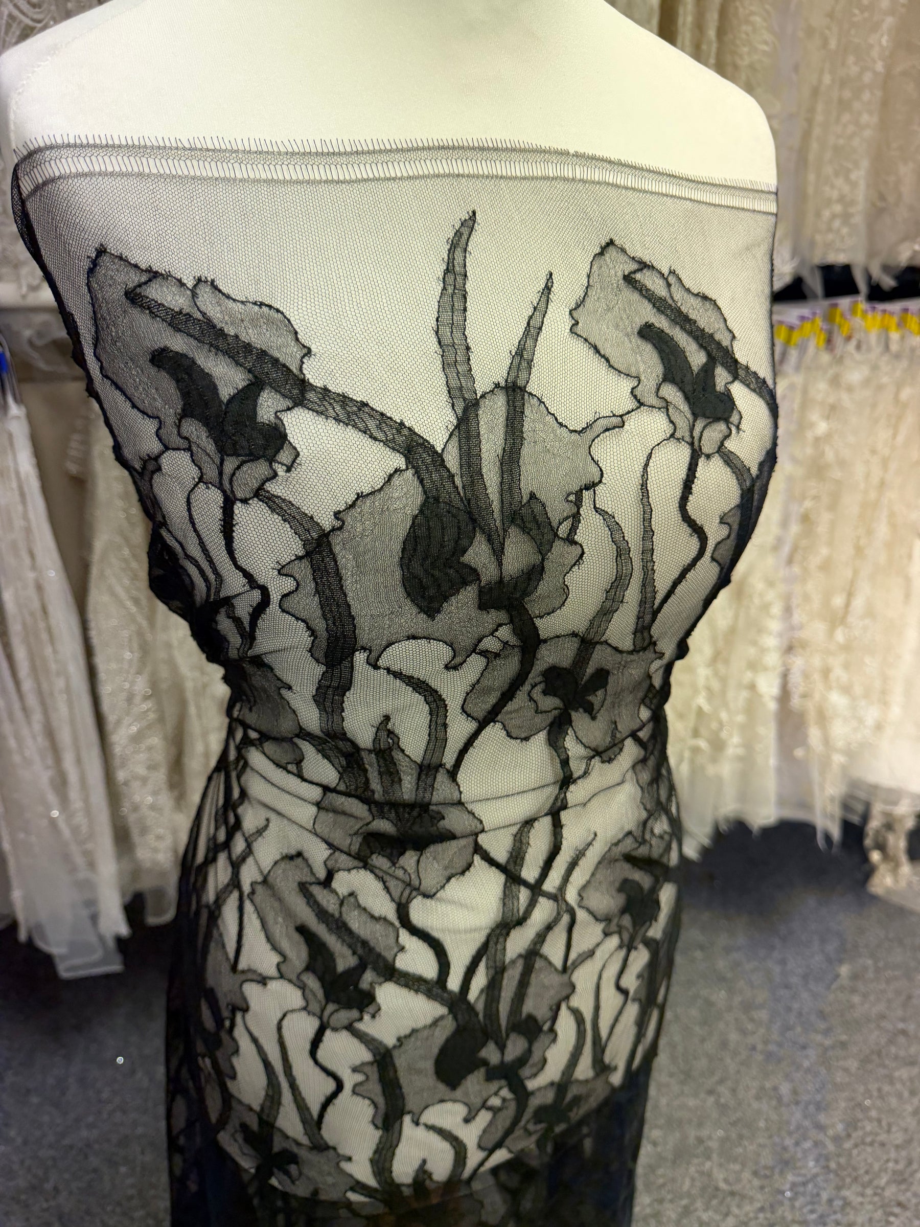 Black French Lace - LA2009
