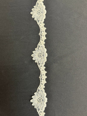 Ivory Lace Edging - T747