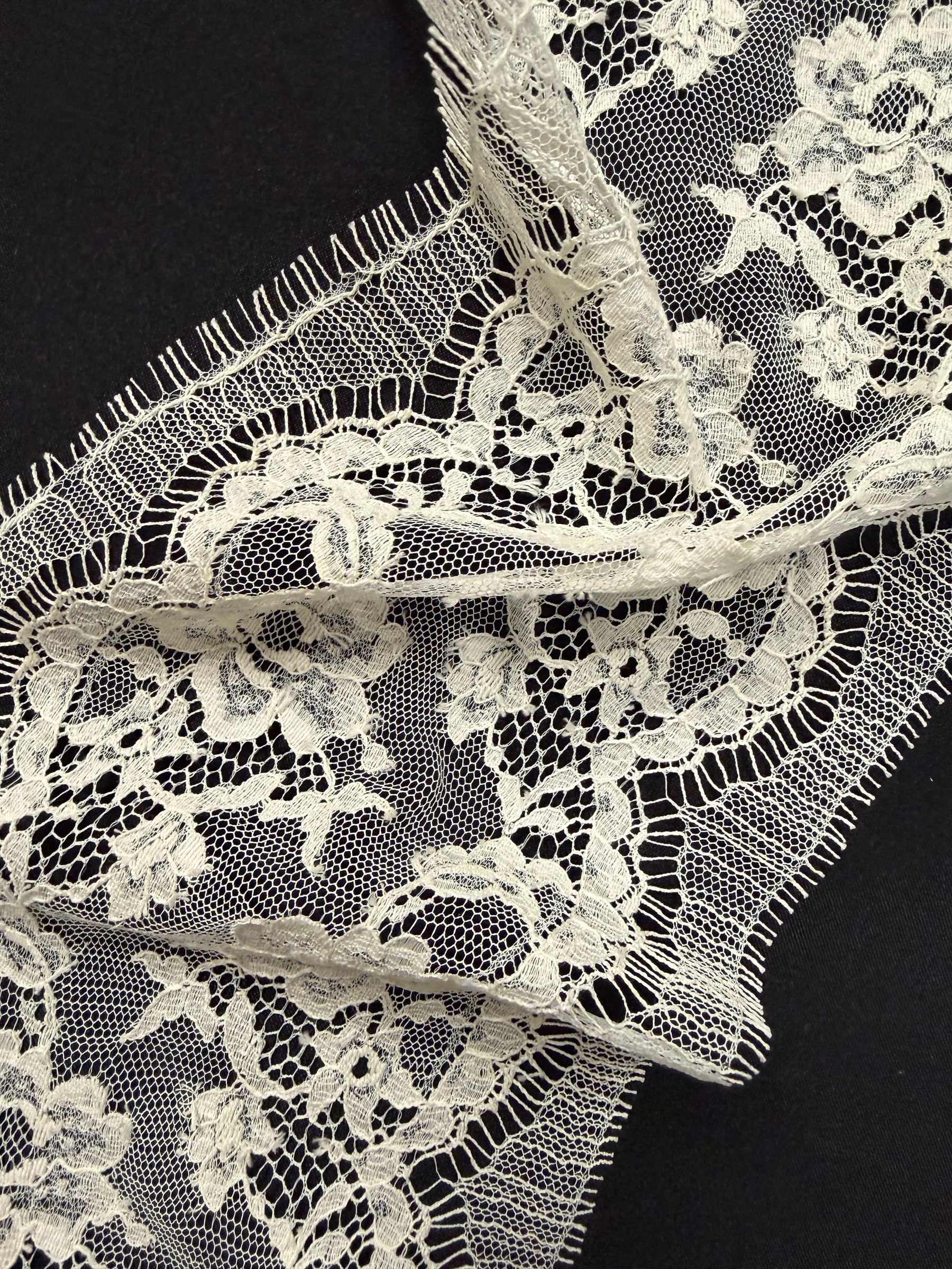 Ivory Chantilly Lace Trim -  Hugorie