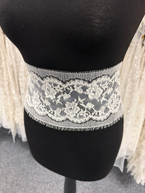 Ivory Chantilly Lace Trim -  Hugorie