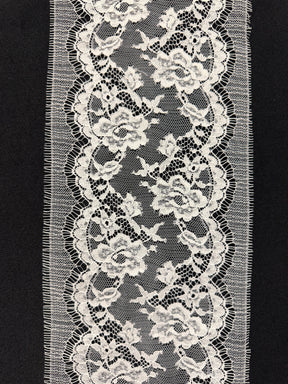 Pale Ivory Chantilly Lace Trim -  Hugorie