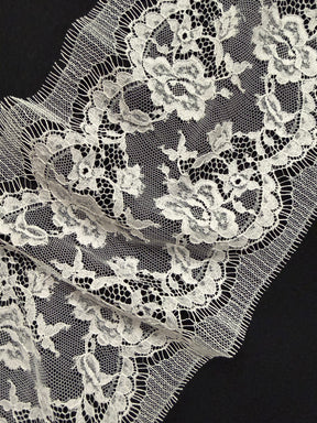 Pale Ivory Chantilly Lace Trim -  Hugorie