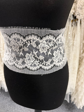 Pale Ivory Chantilly Lace Trim -  Hugorie