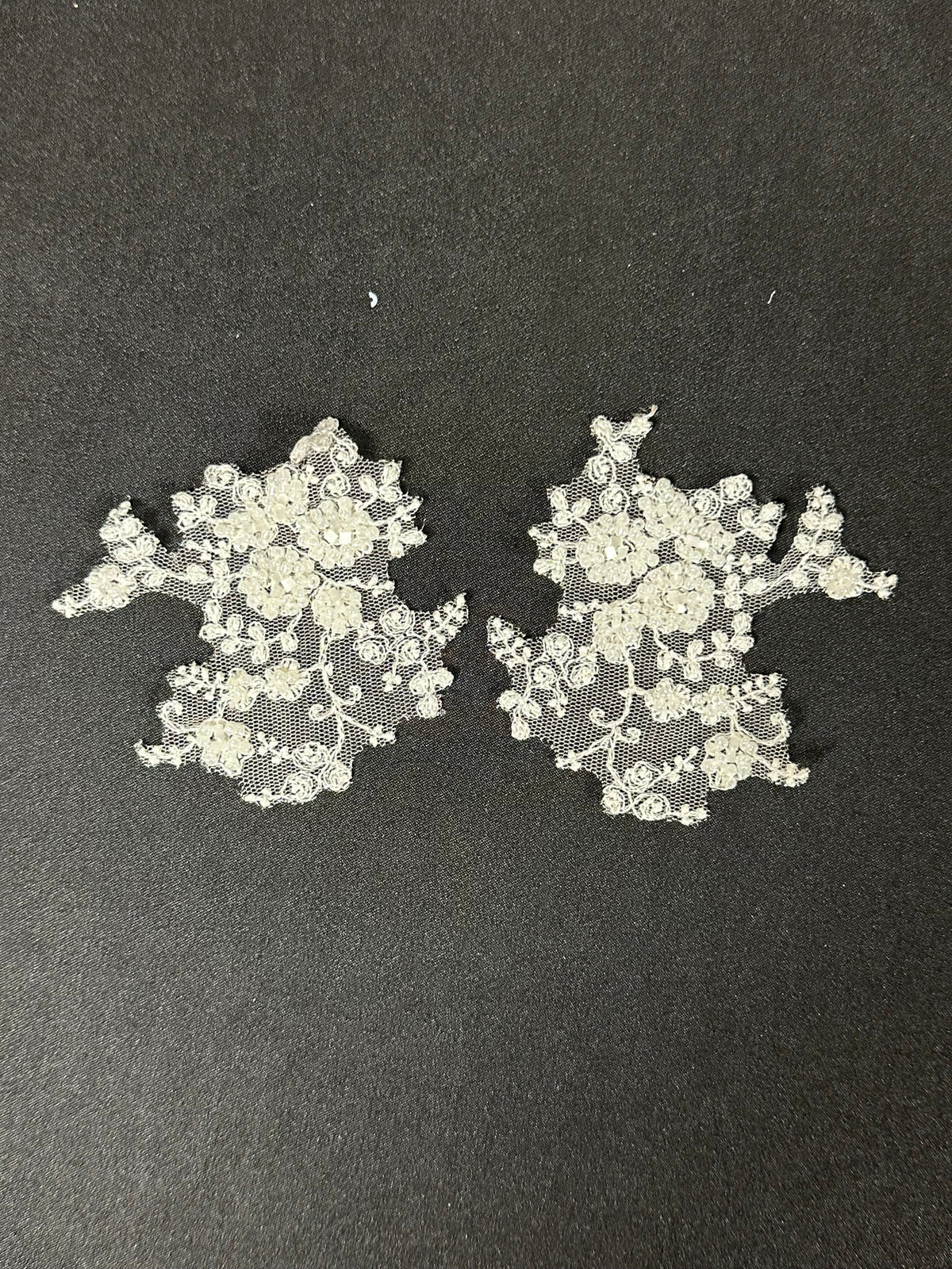 Ivory Floral Lace Appliques - T24