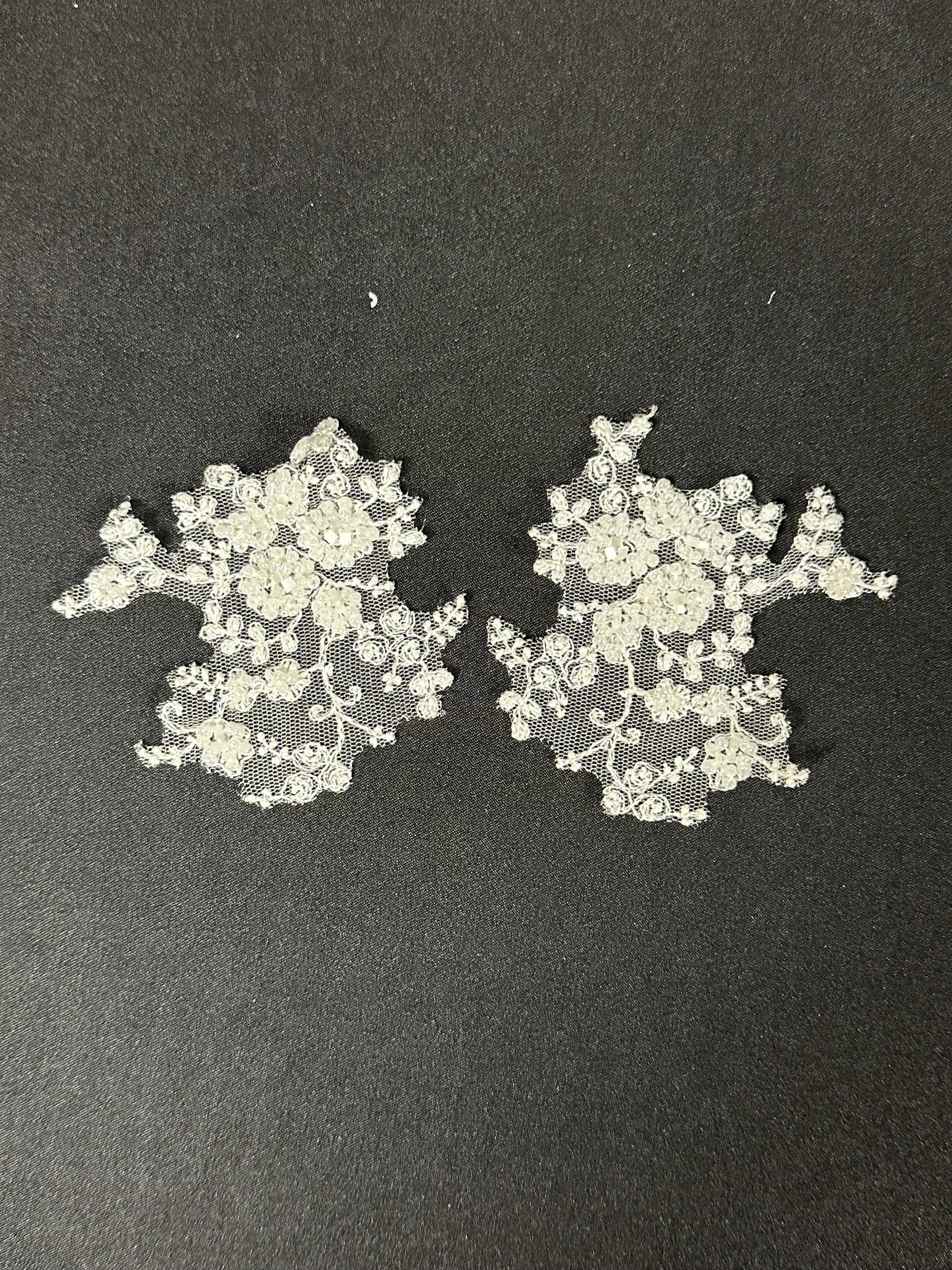 Ivory Floral Lace Appliques - T24