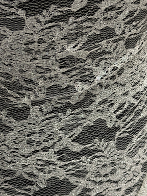 Ivory with Silver Chantilly Lace - P208