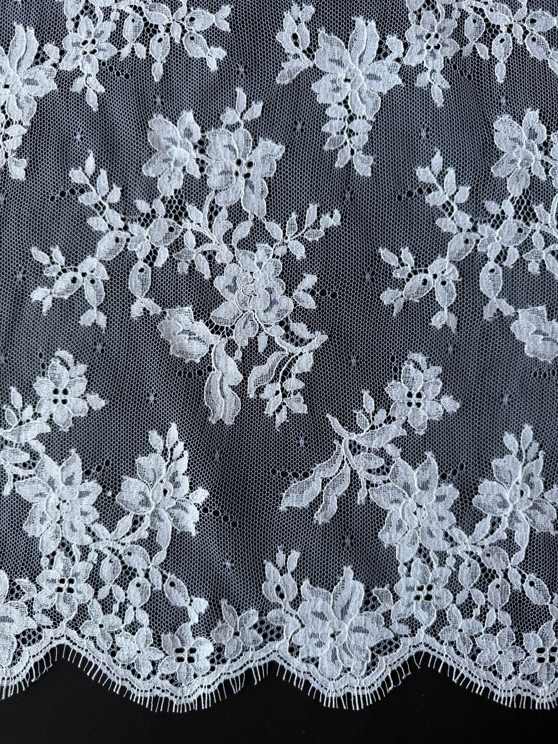 White French Lace - LA2011