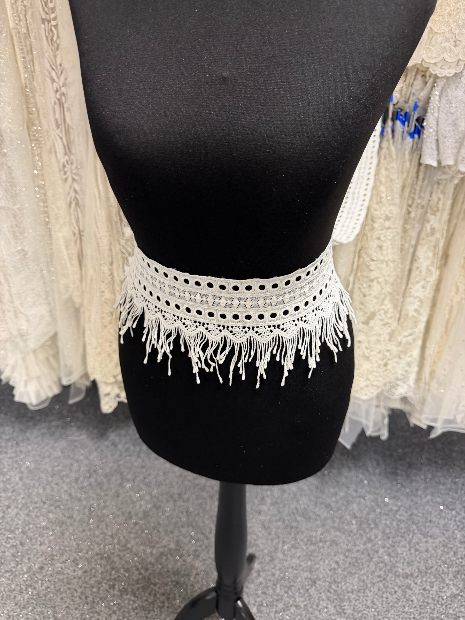 Ivory Fringing Edging - EF4002