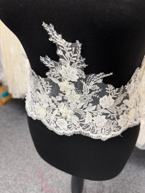 Ivory 3D Beaded Edging - EF2007