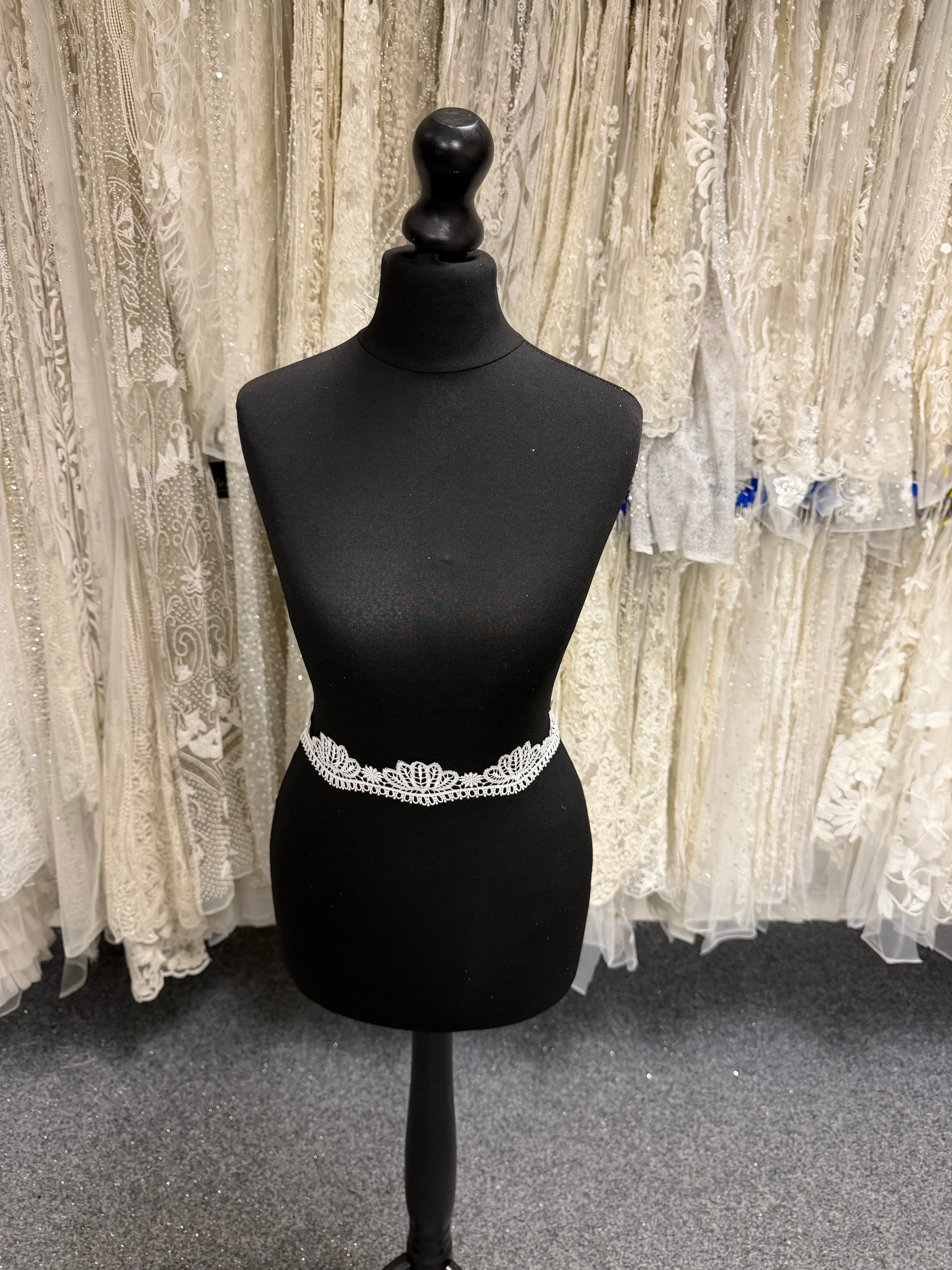 Ivory Edging - EF4009