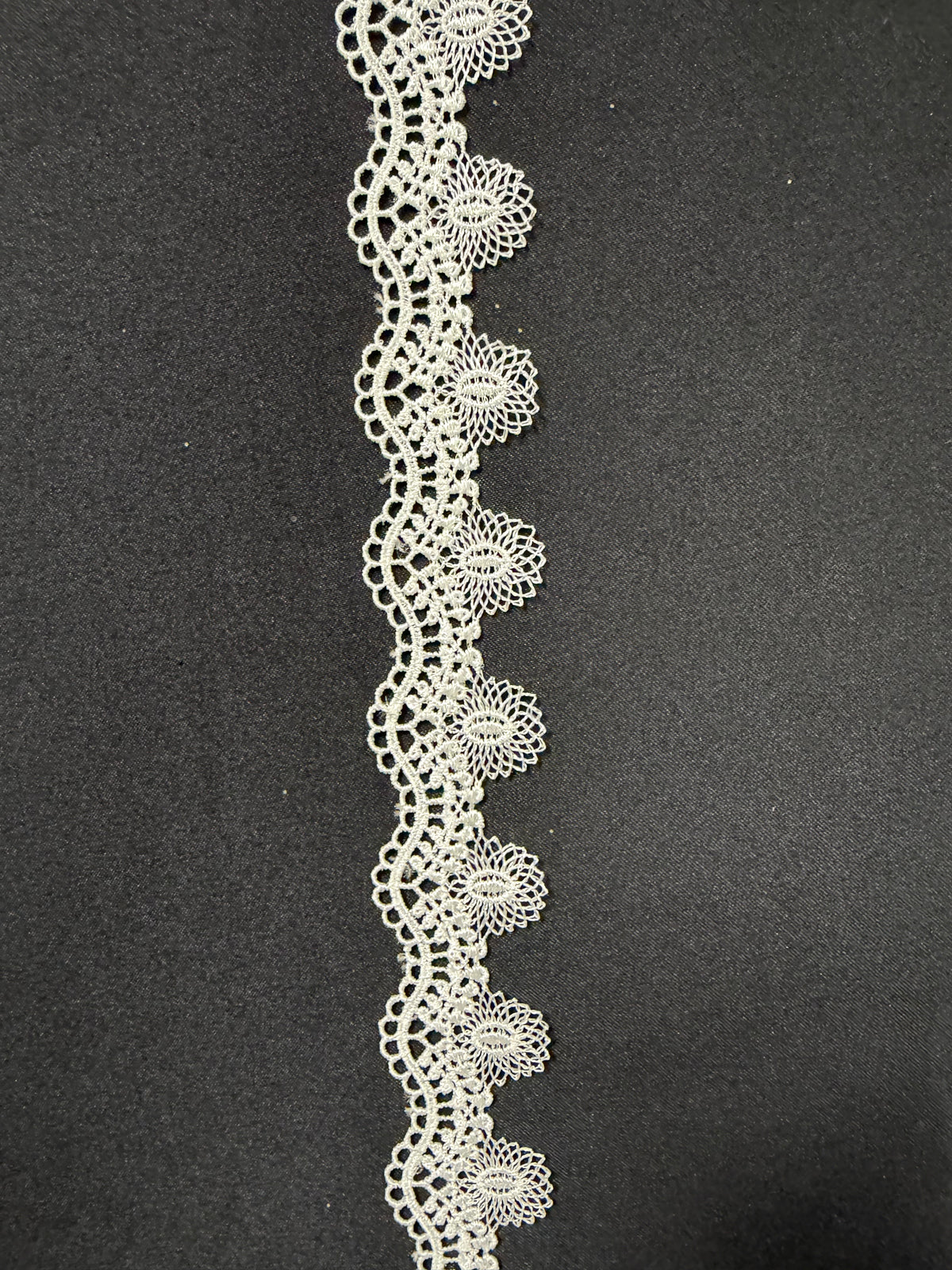 Ivory Edging - EF4014