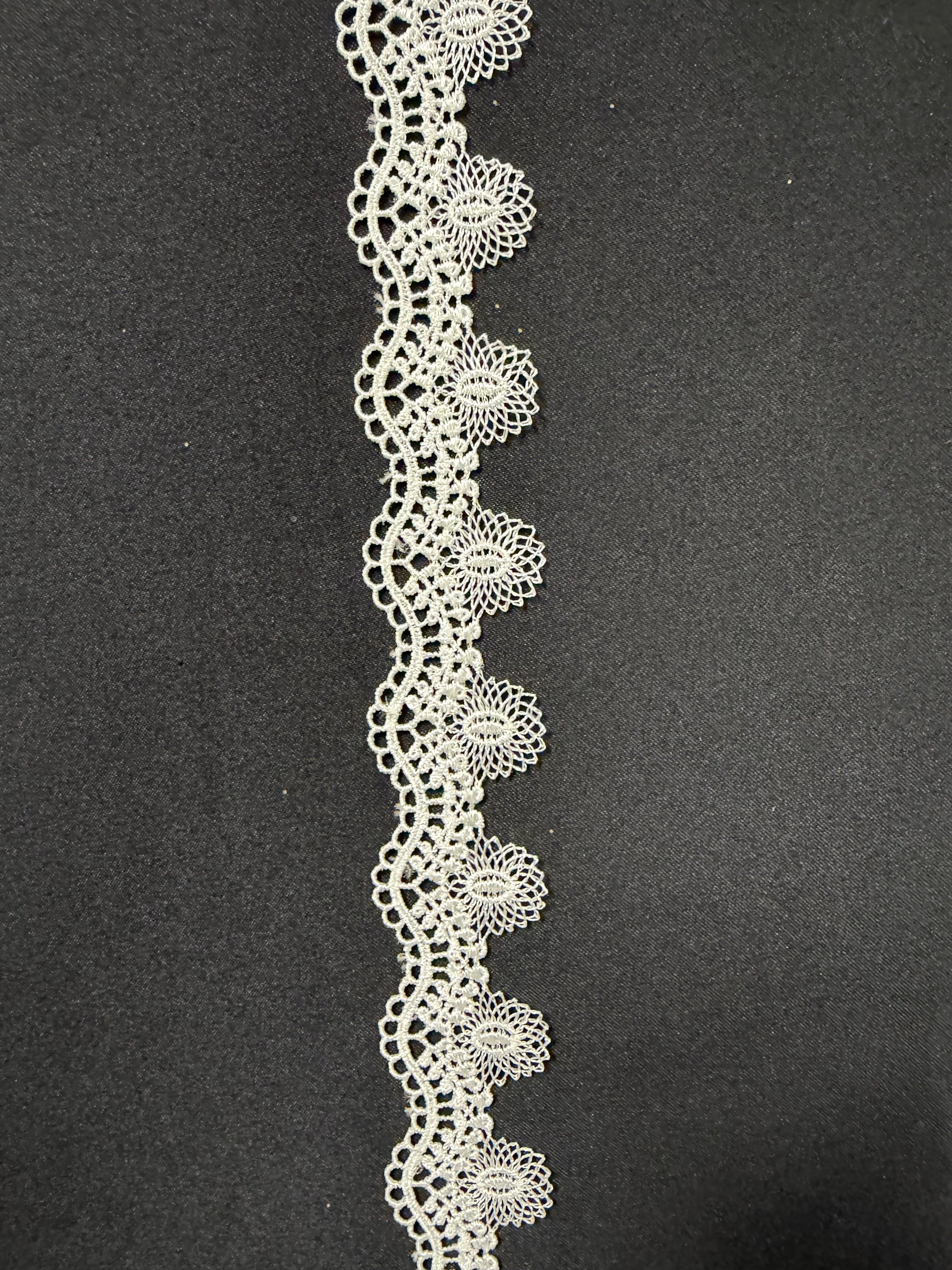 Ivory Edging - EF4014