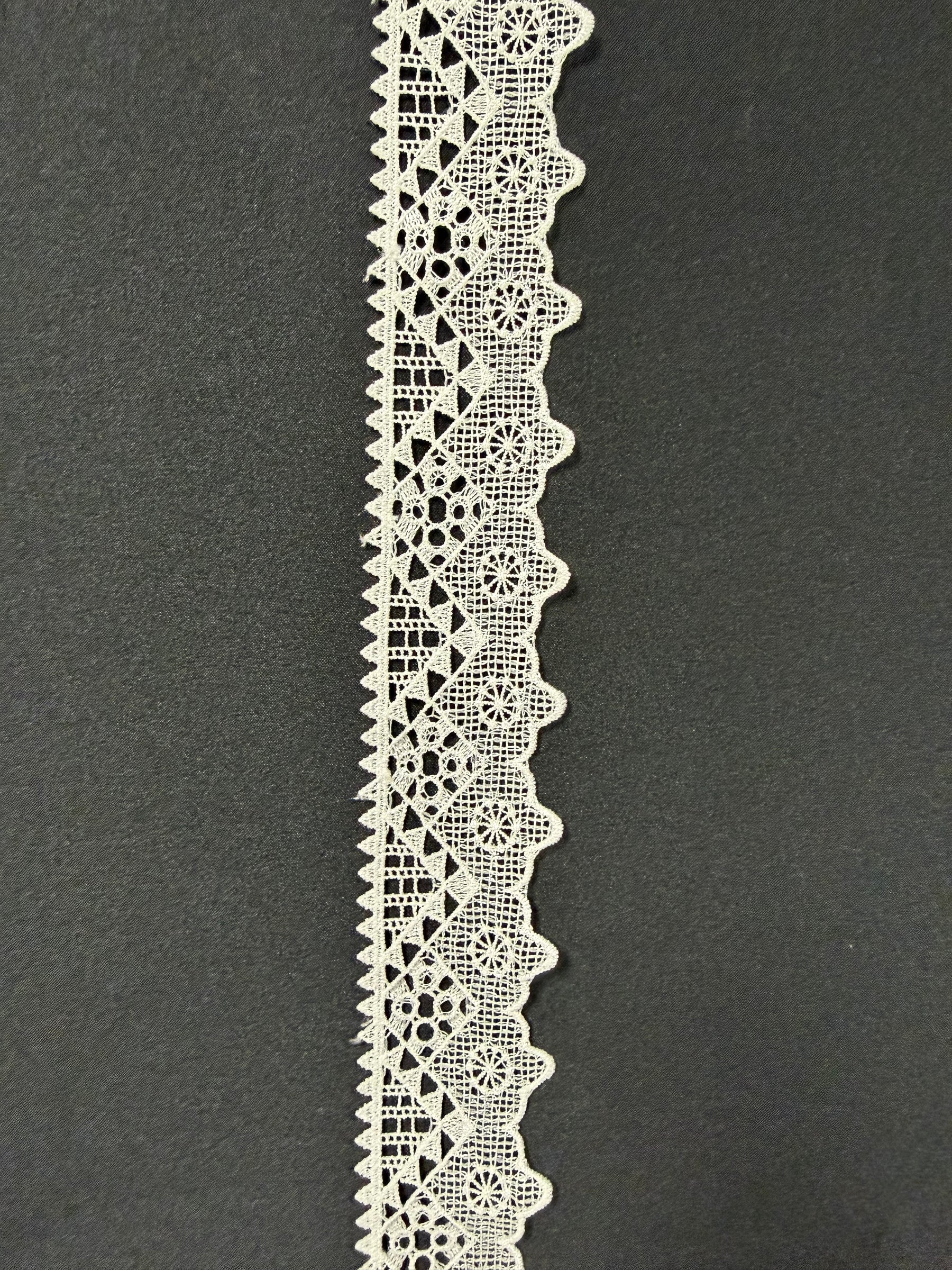 Ivory Edging - EF4001