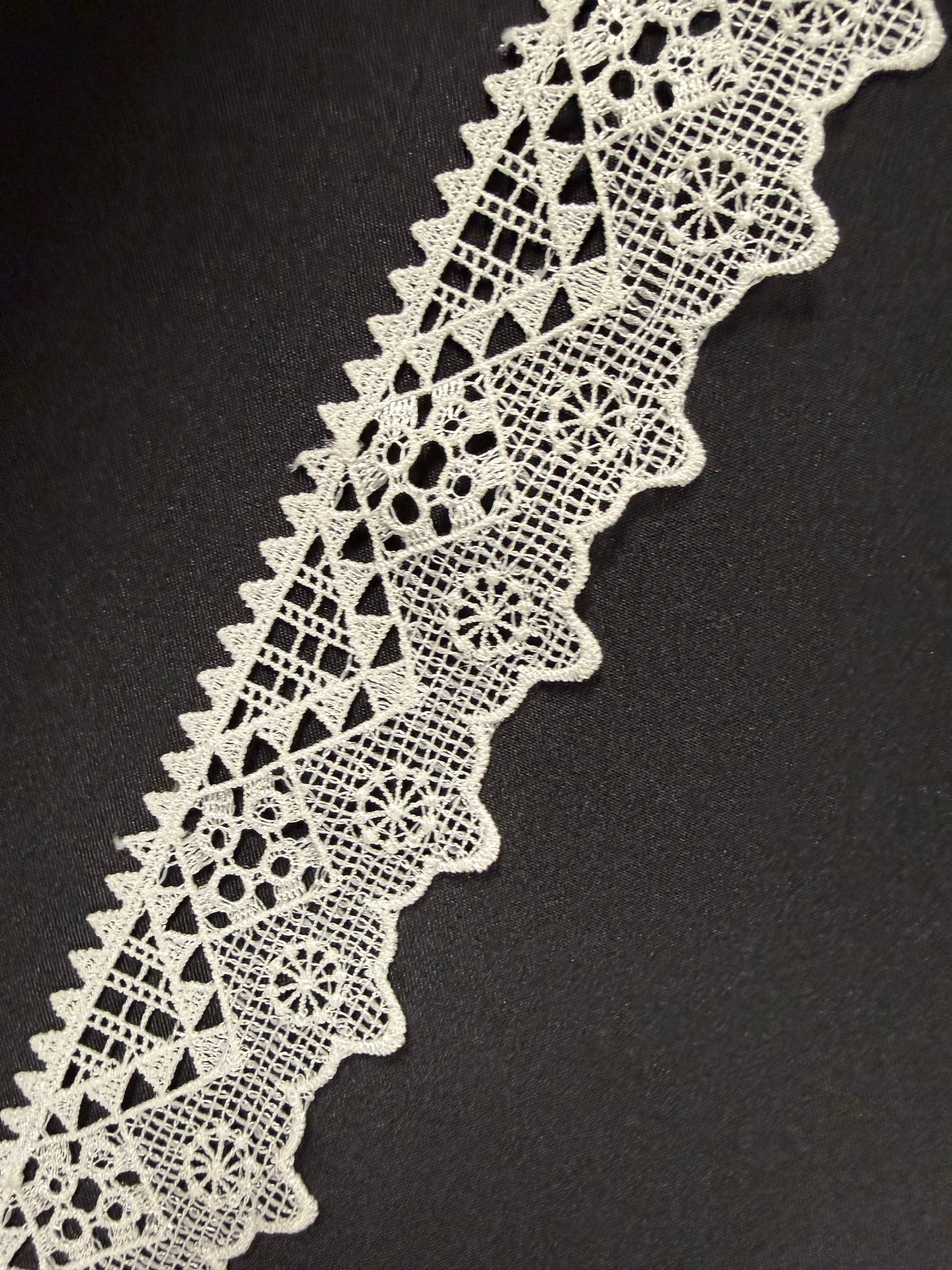 Ivory Edging - EF4001