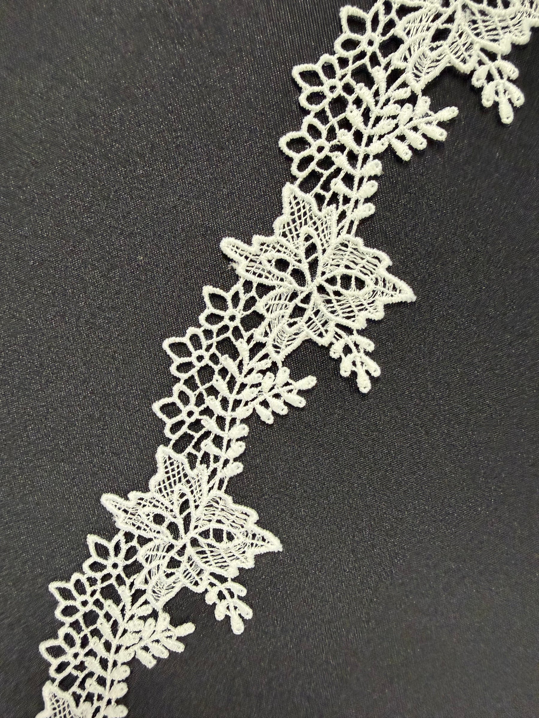 Ivory Edging - EF4015