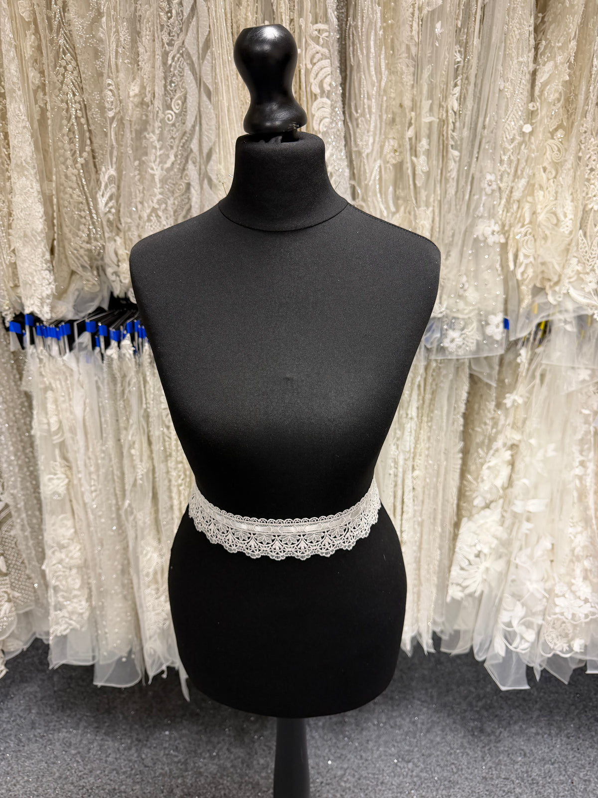 Ivory Edging - EF4019