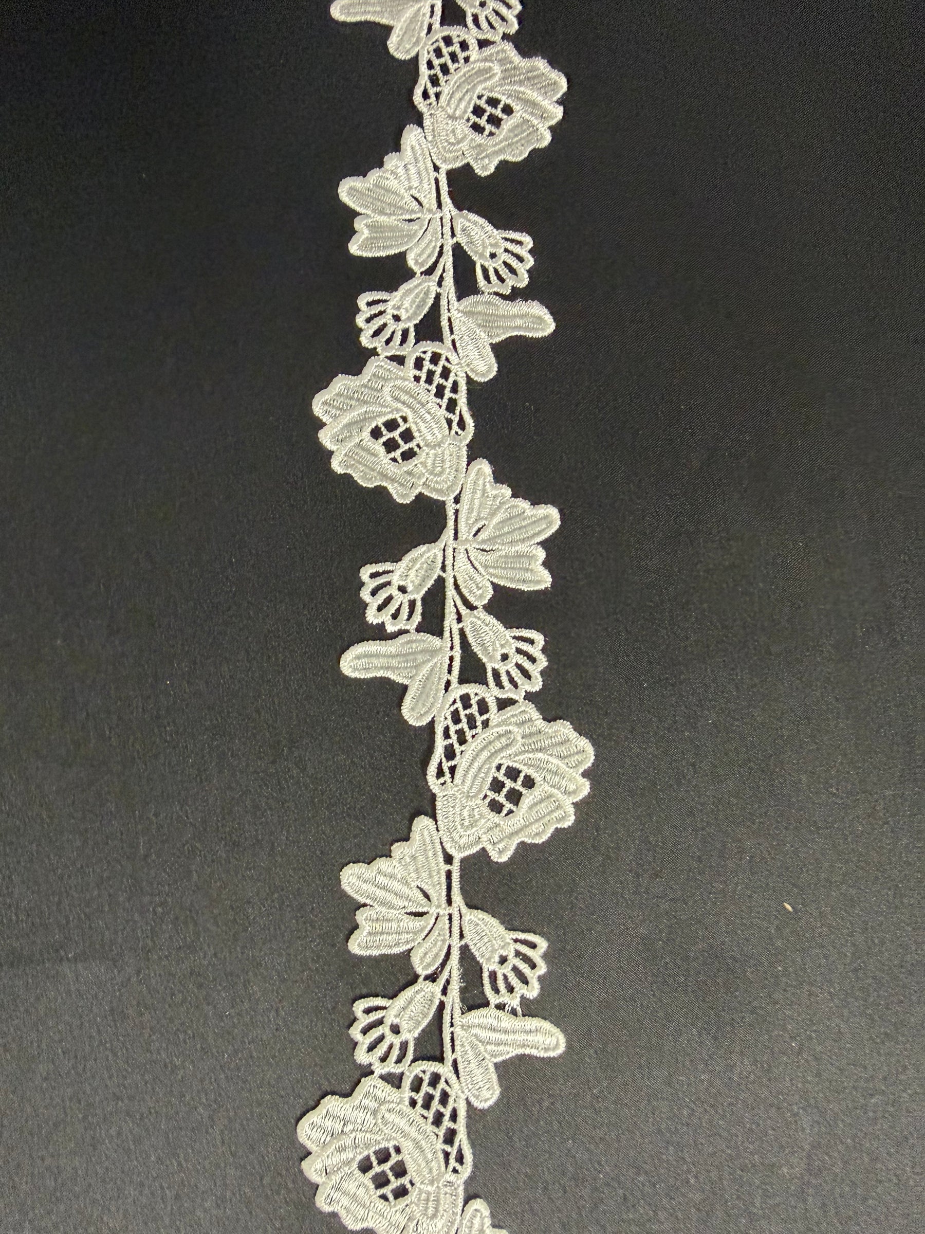 Ivory Guipure Edging - EH4011