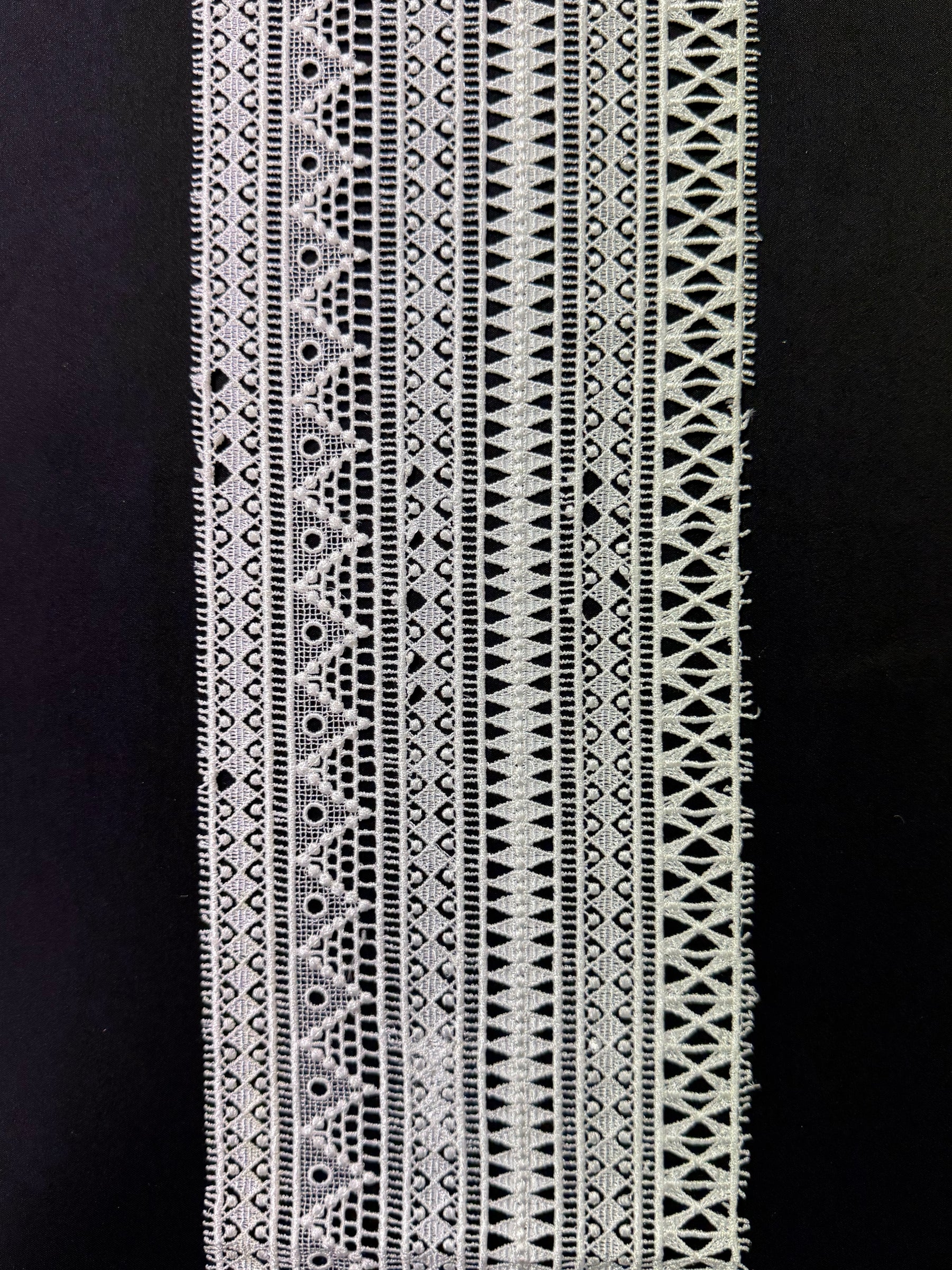 Ivory Guipure Edging - EH4007