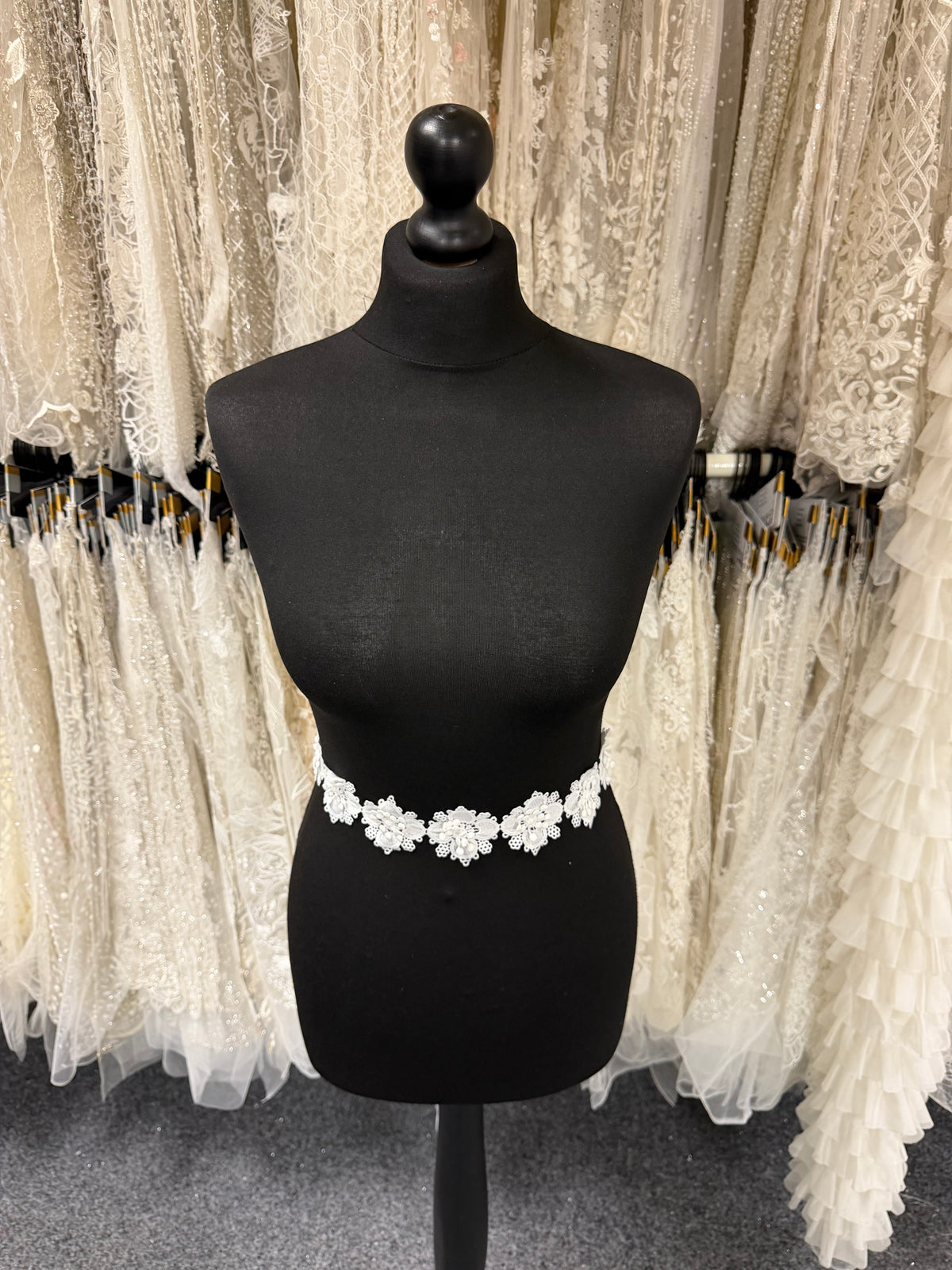 Ivory Edging - EH4005