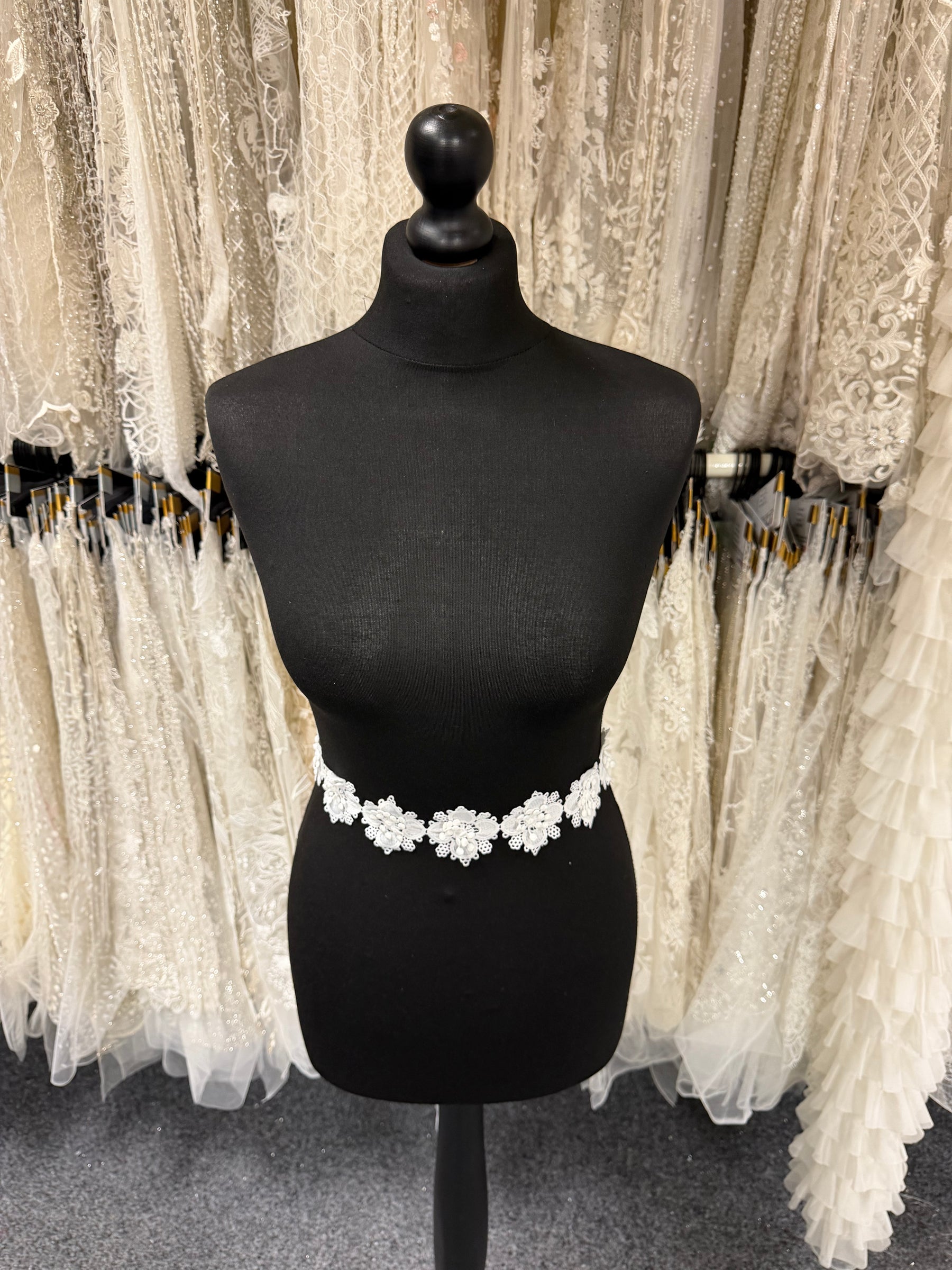 Ivory Edging - EH4005