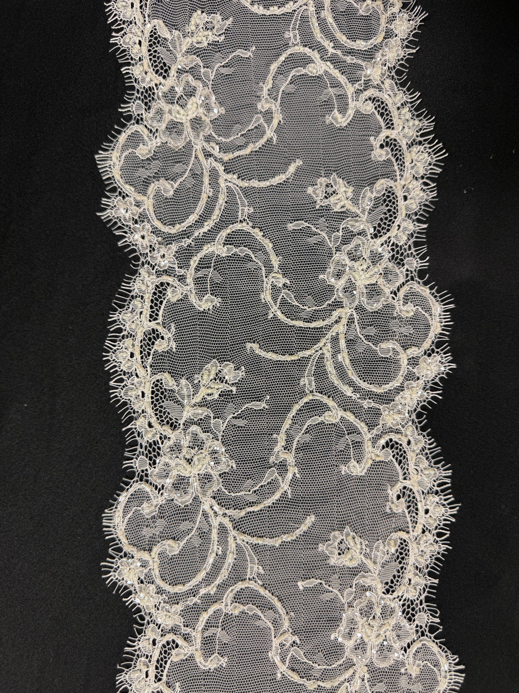 Ivory Beaded Lace Trim - T221