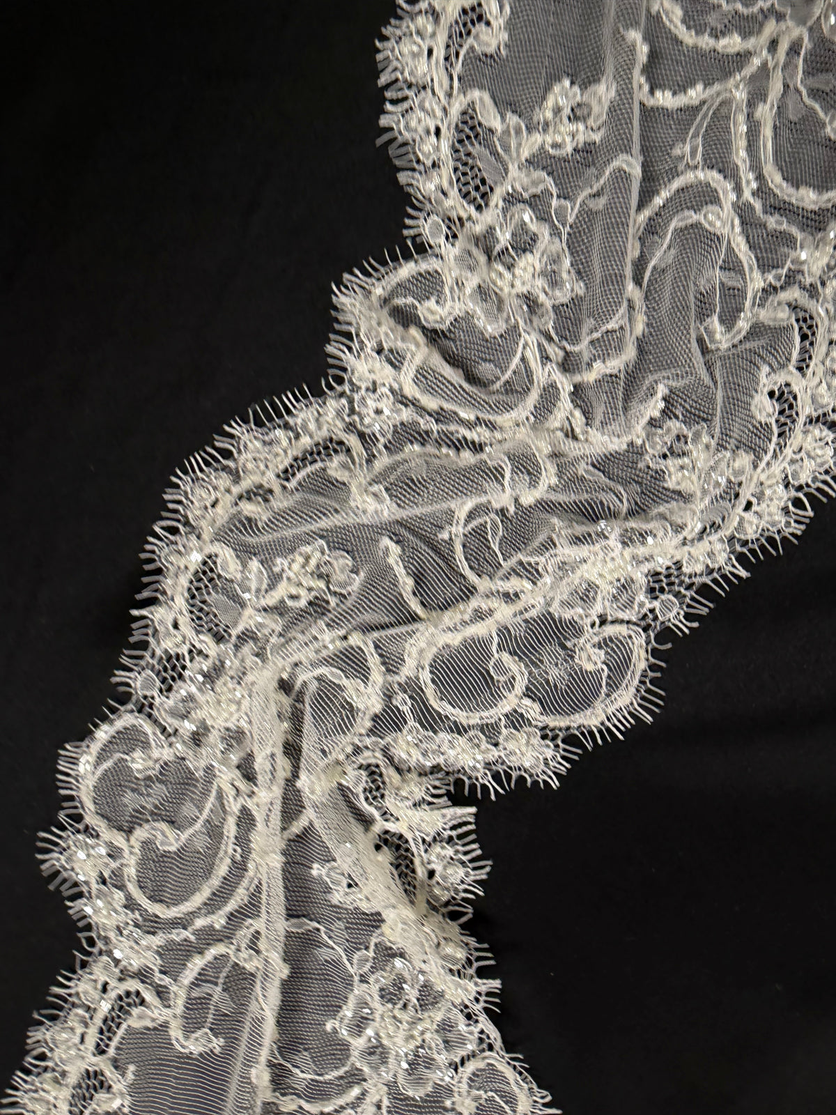 Ivory Beaded Lace Trim - T221