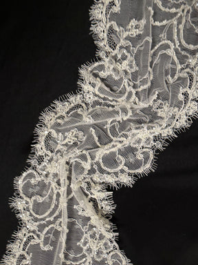 Ivory Beaded Lace Trim - T221