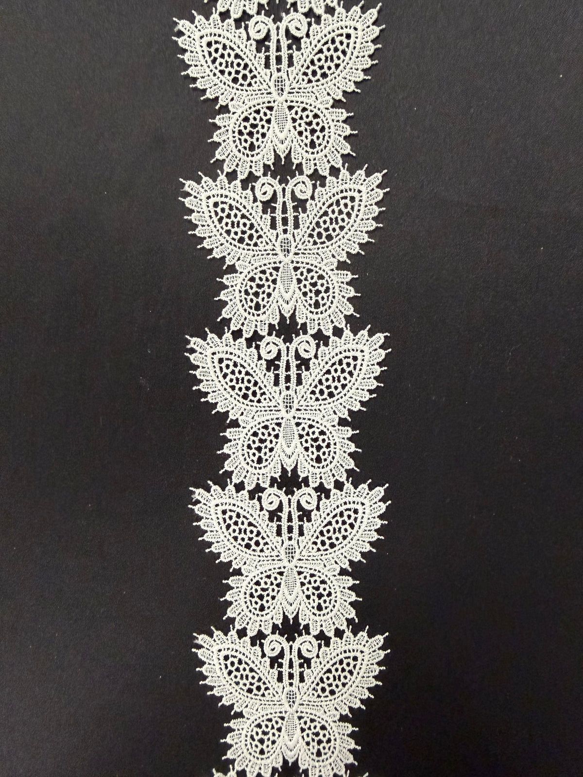 Ivory Edging - EH4006