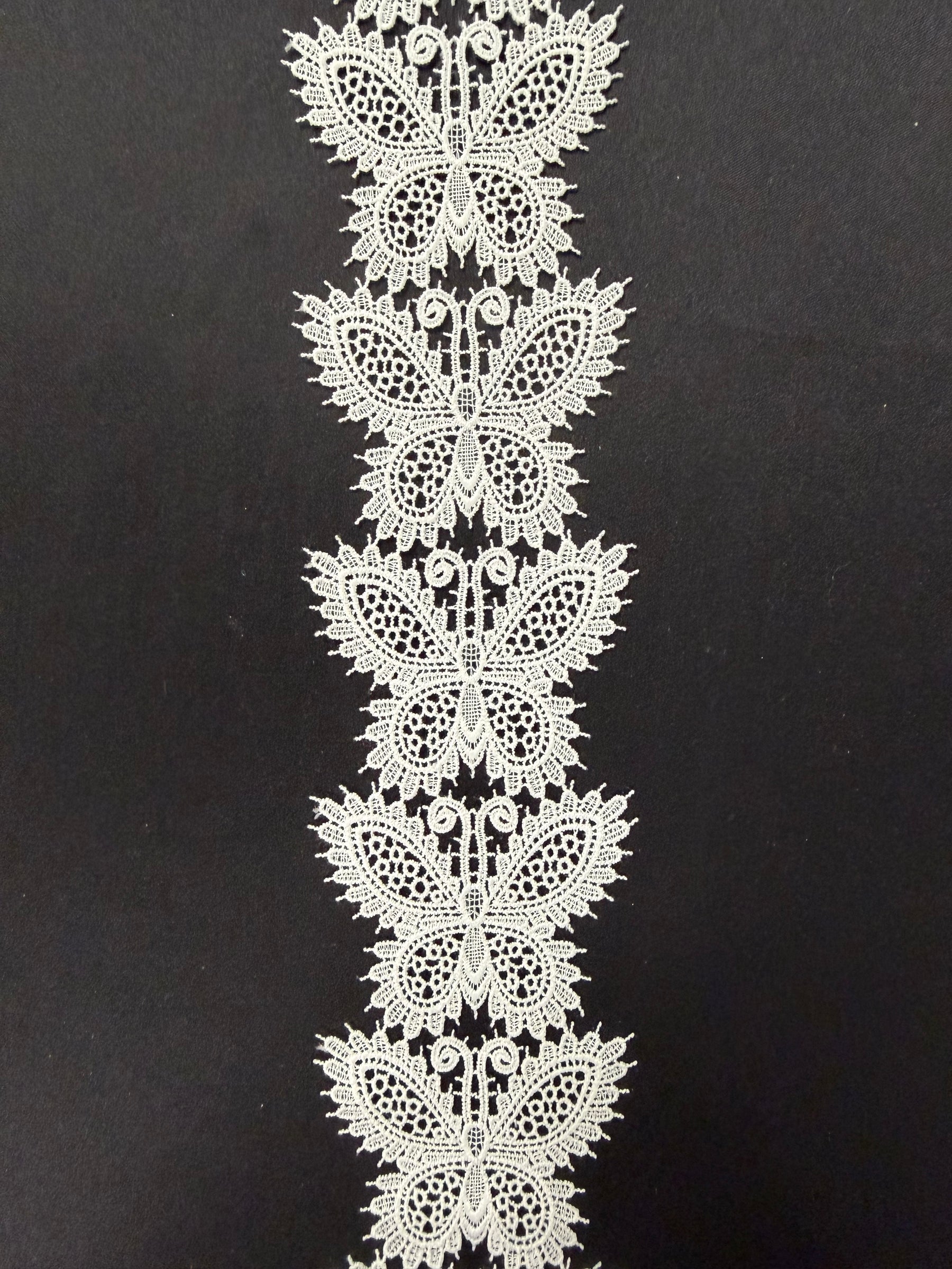 Ivory Edging - EH4006