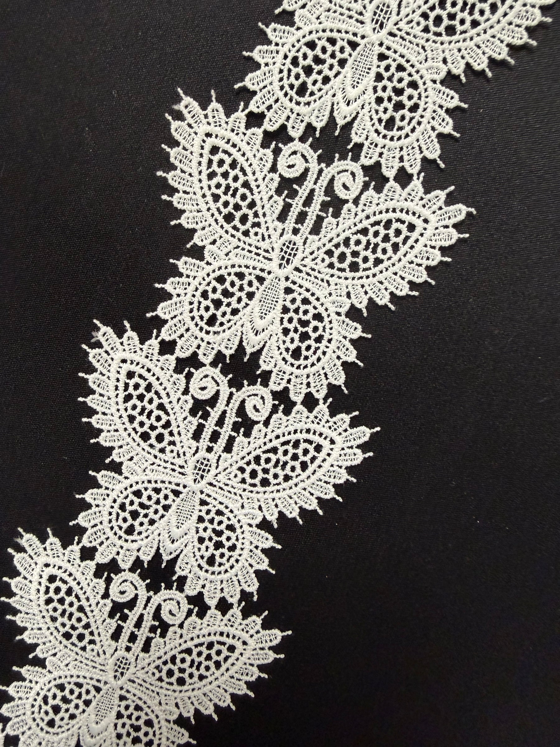 Ivory Edging - EH4006