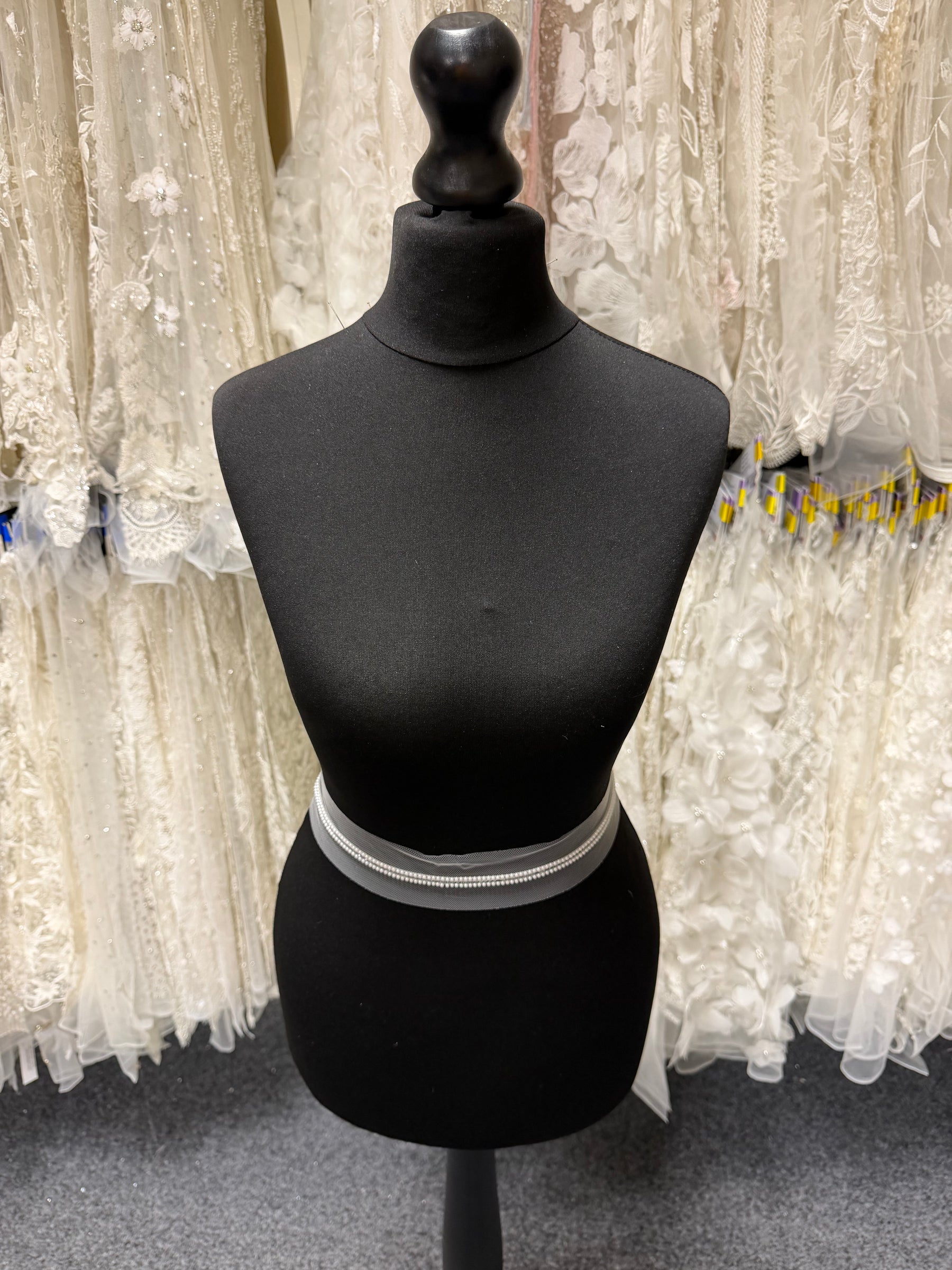 Ivory Beaded Edging - EH2037