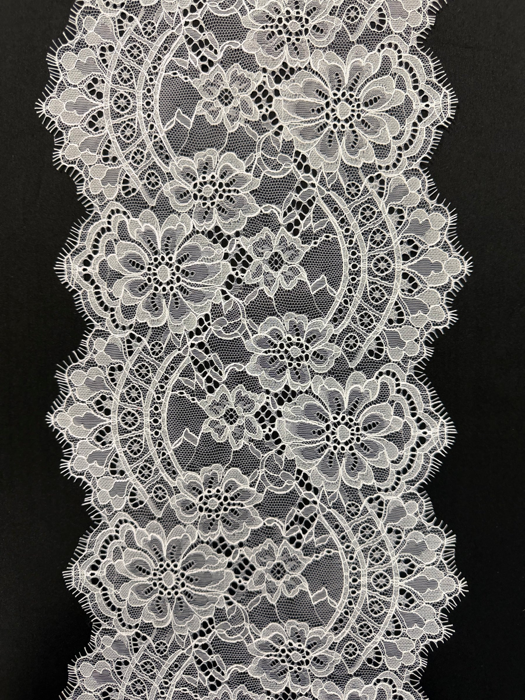 White Lace Edging - EG4004