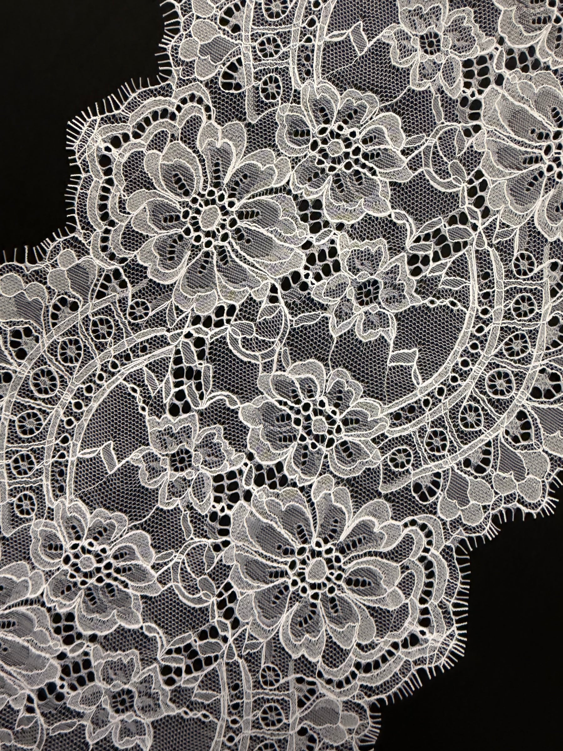 White Lace Edging - EG4004