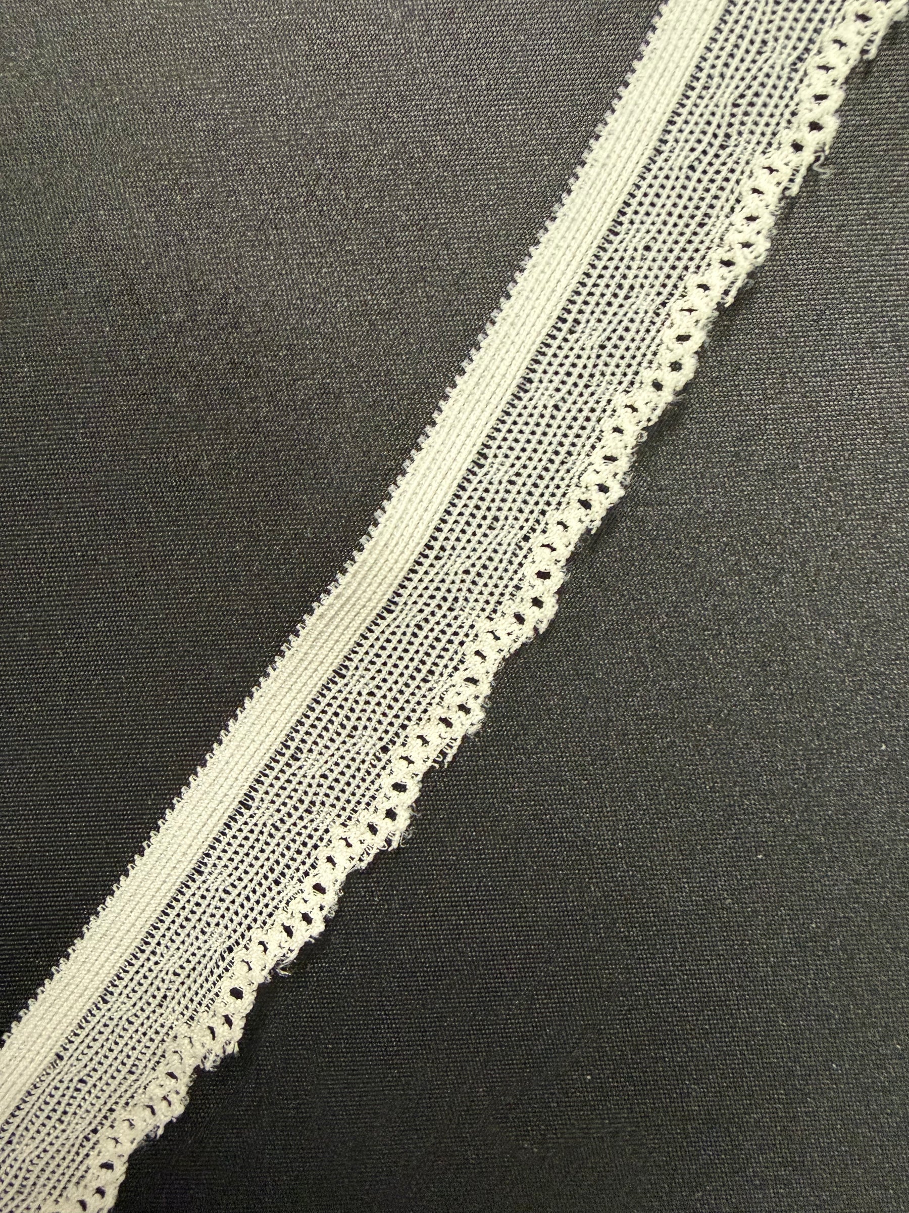Ivory Stretch Edging - EF4005