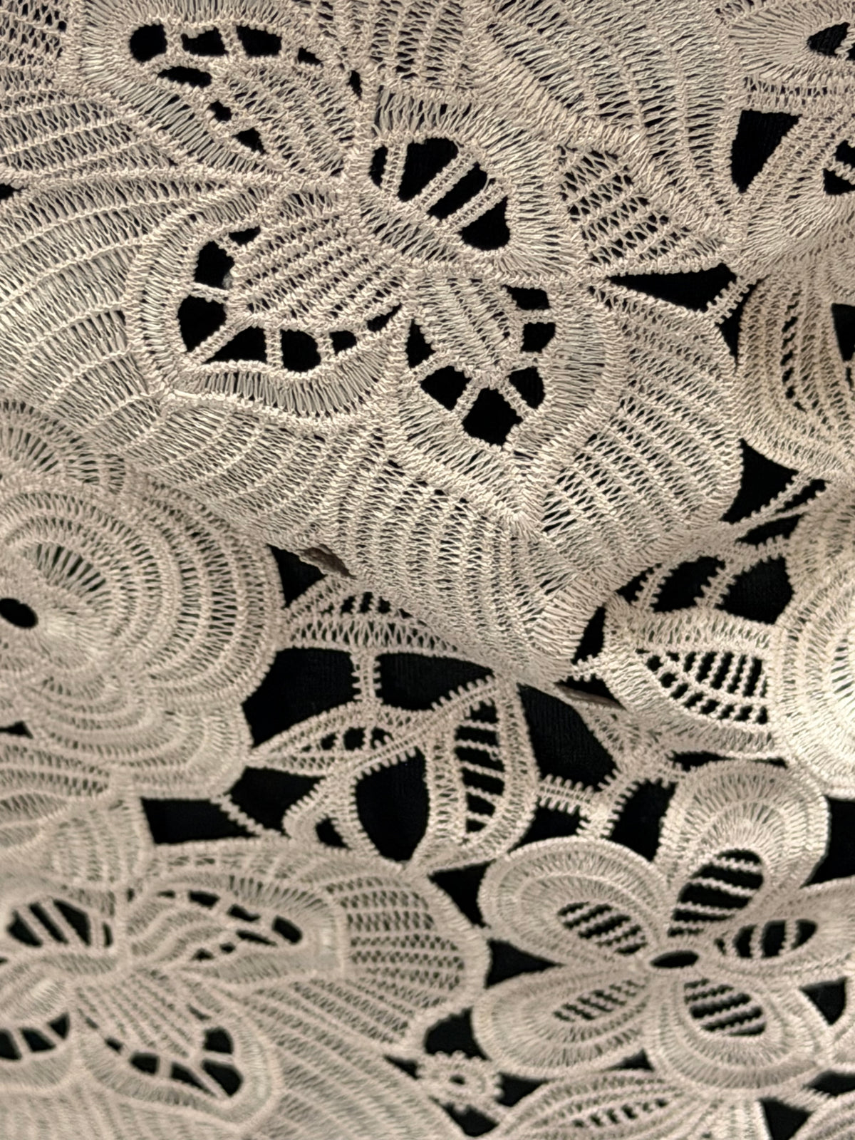 Dusky Rose Stretch Guipure Lace - LB2015