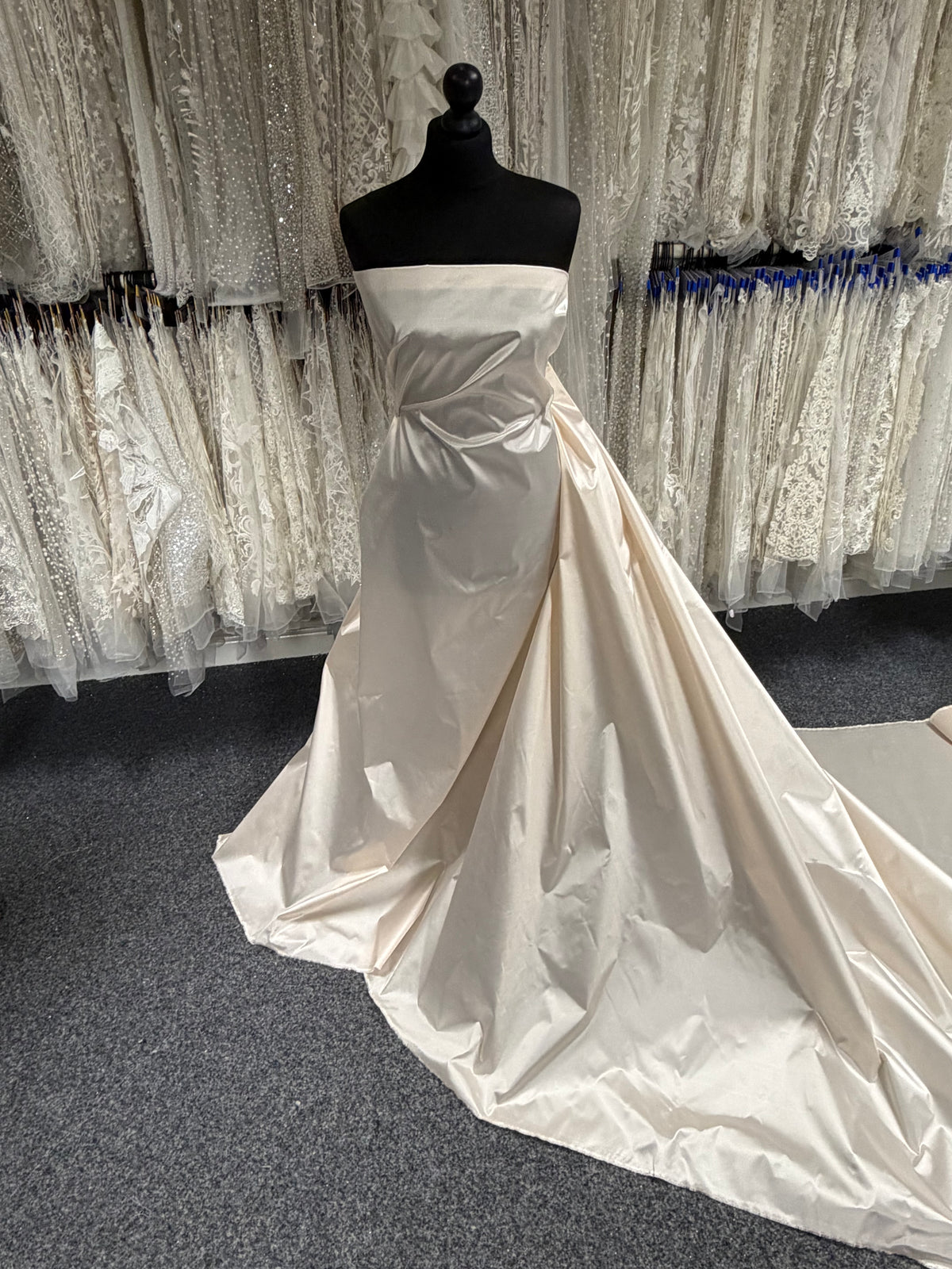 Champagne Silk Blend Organza Taffeta - P607