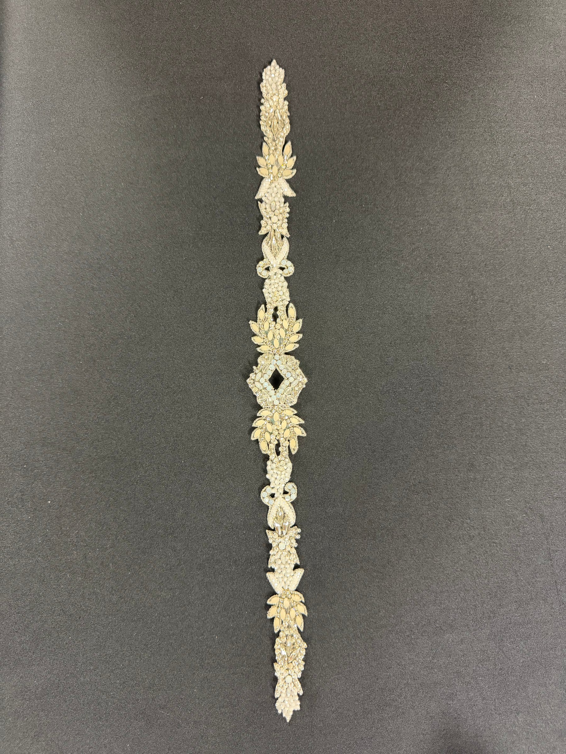 Indian Beaded Motif - MH1018