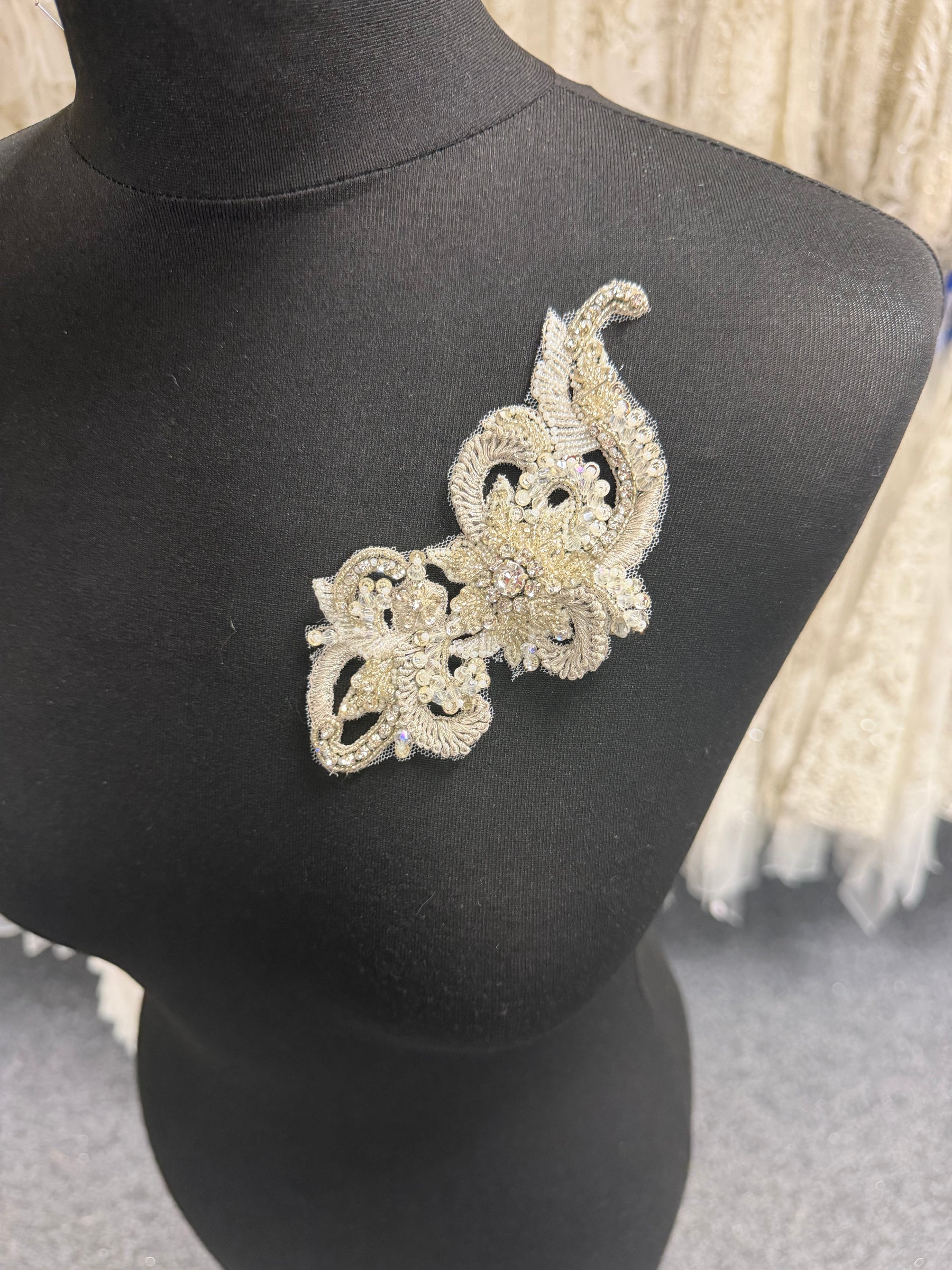 Crystal Motif - MH1032